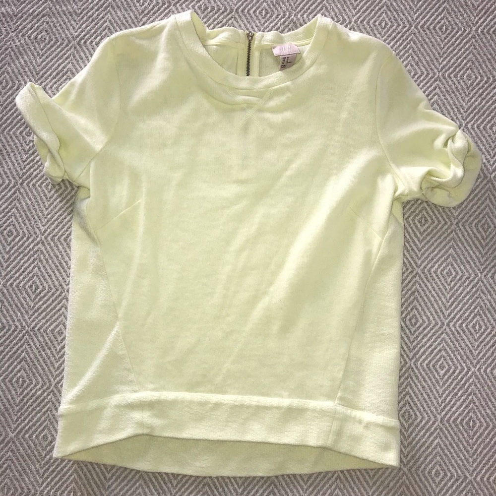 Lime/yellow shirt
